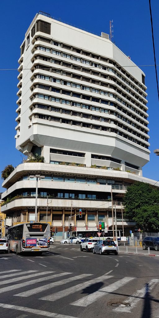 בנין מגדלור בתל אביב. ביצוע מכירת 2 קומות של ידי משרד שלמה טיסונה ושות'